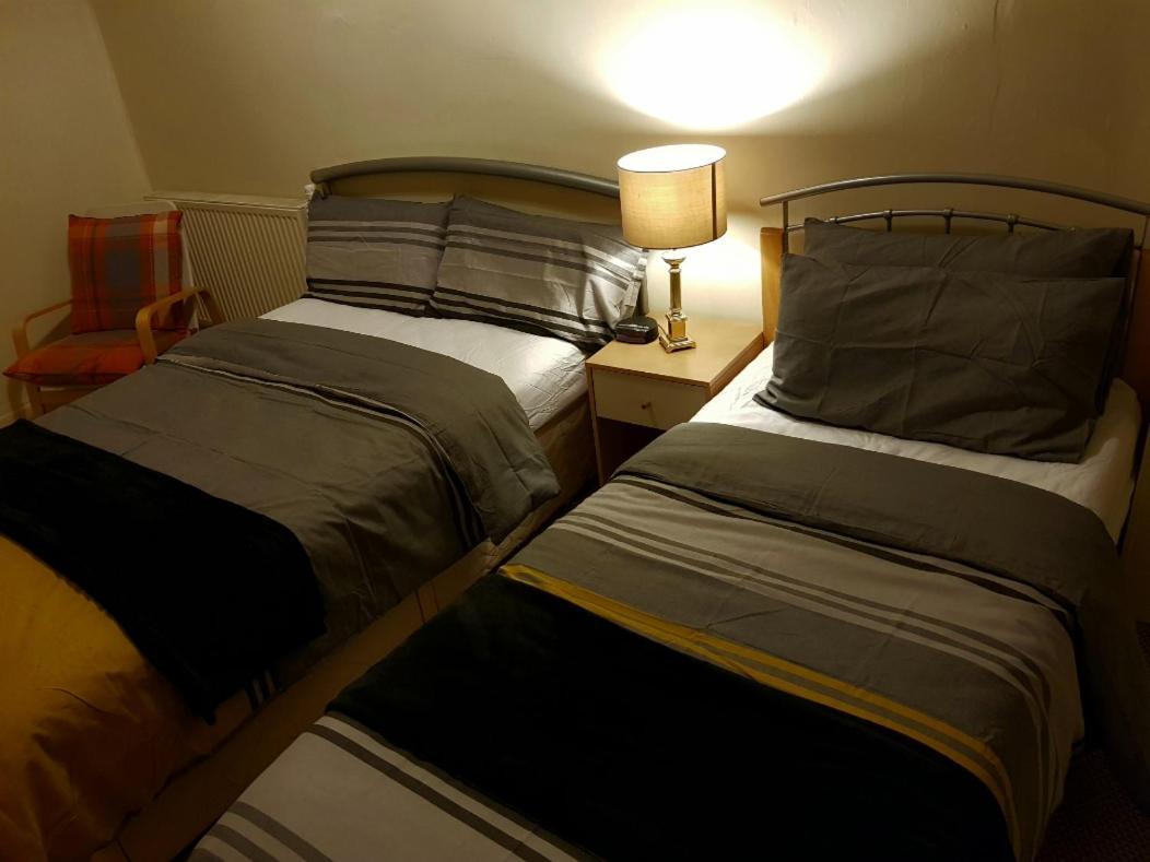 Glen View Apartments Port Glasgow Esterno foto